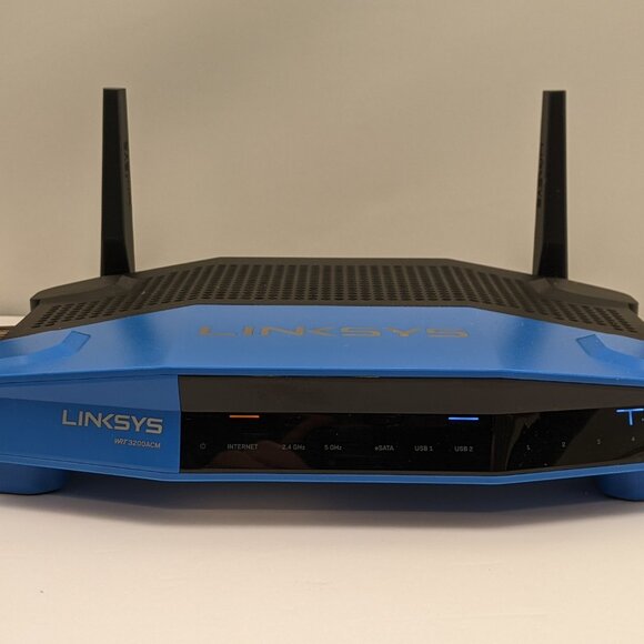 LINKSYS WRT3200ACM MU-MIMO 4 Port Gigabit WiFi Router Tri-Stream 160 Tech USED - Picture 3 of 15